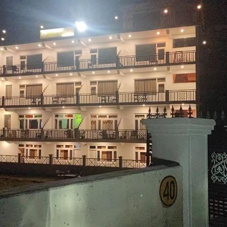 Hotel Sunshine Дармсала Экстерьер фото