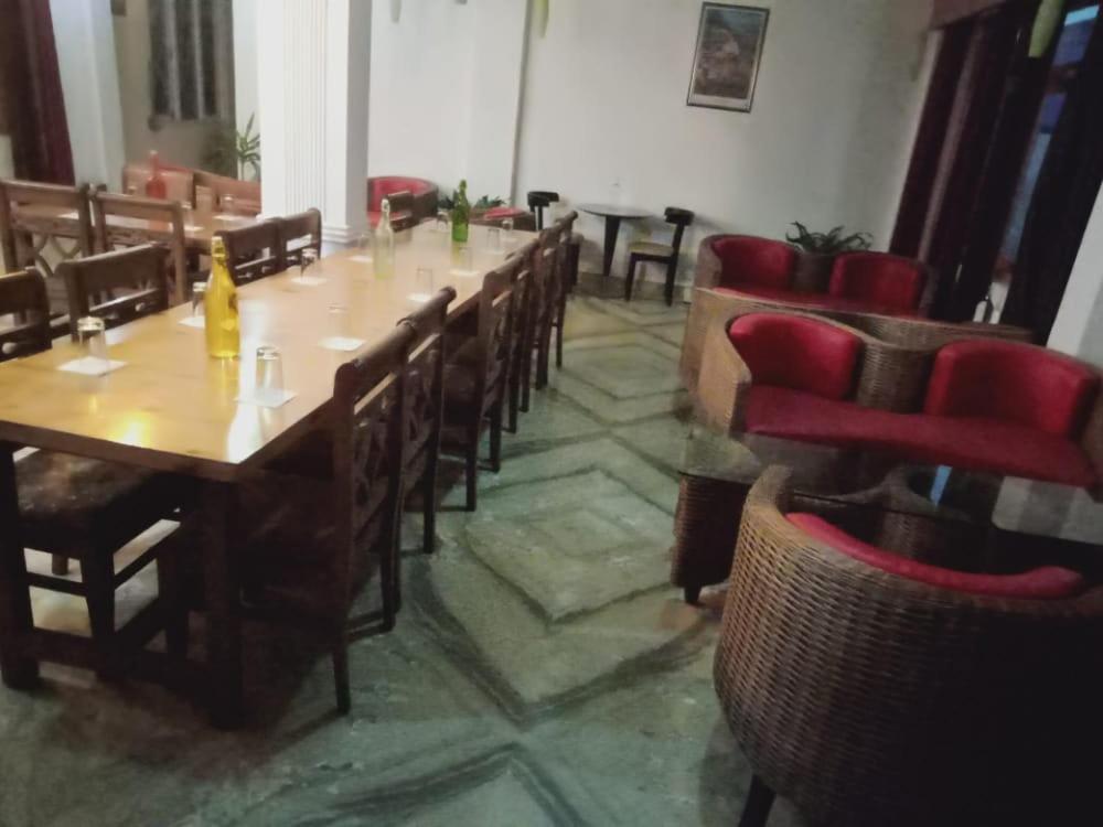Hotel Sunshine Дармсала Экстерьер фото
