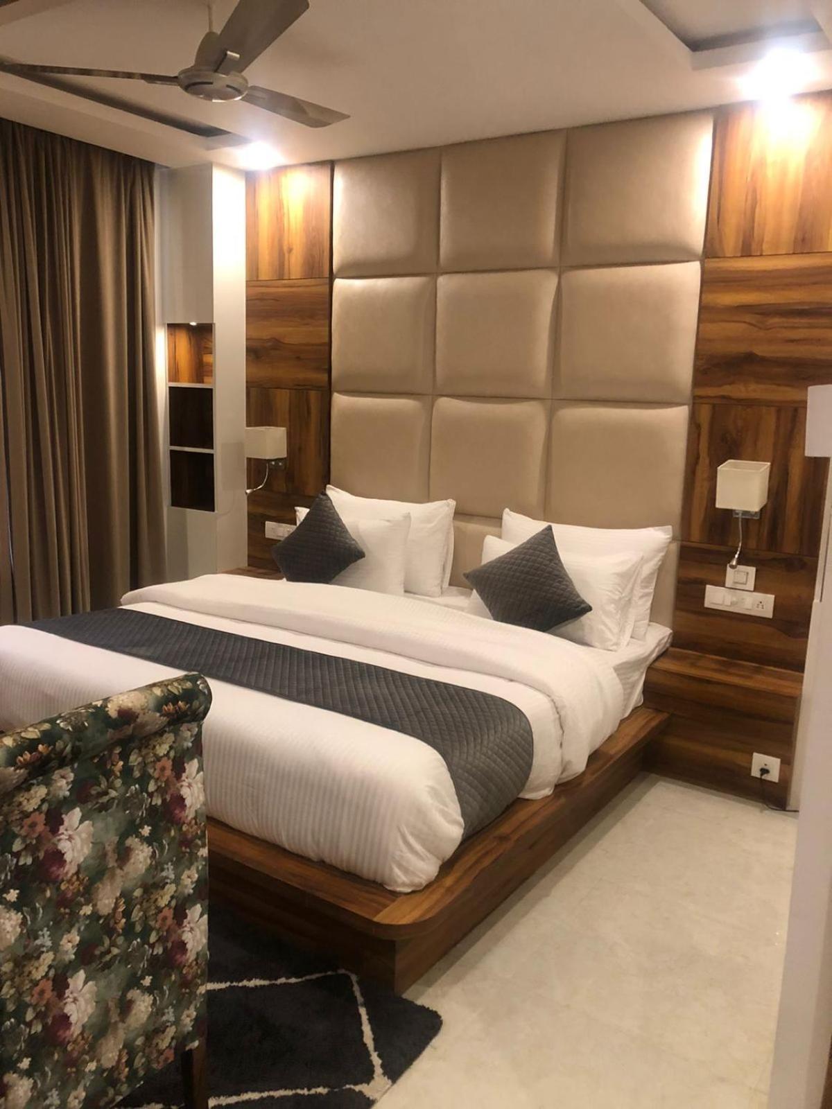 Hotel Sunshine Дармсала Экстерьер фото